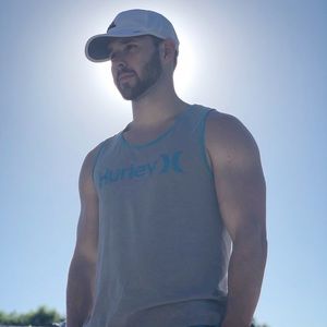 Meet your Posher, Cameron